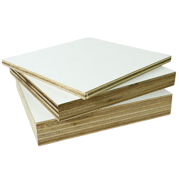 White Melamine Faced Eucalyptus Plywood - 1/4