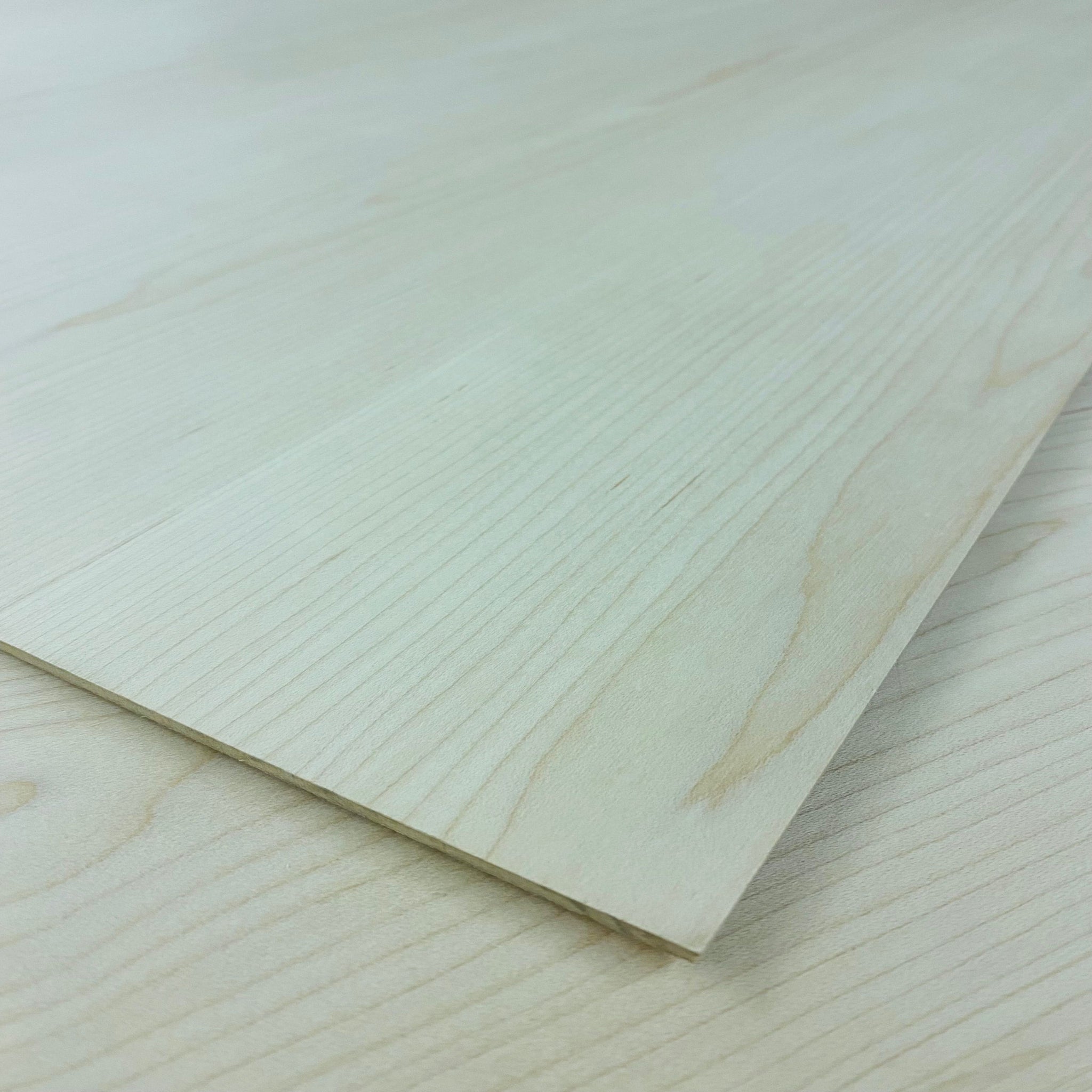 Maple Veneer MDF - 1/8
