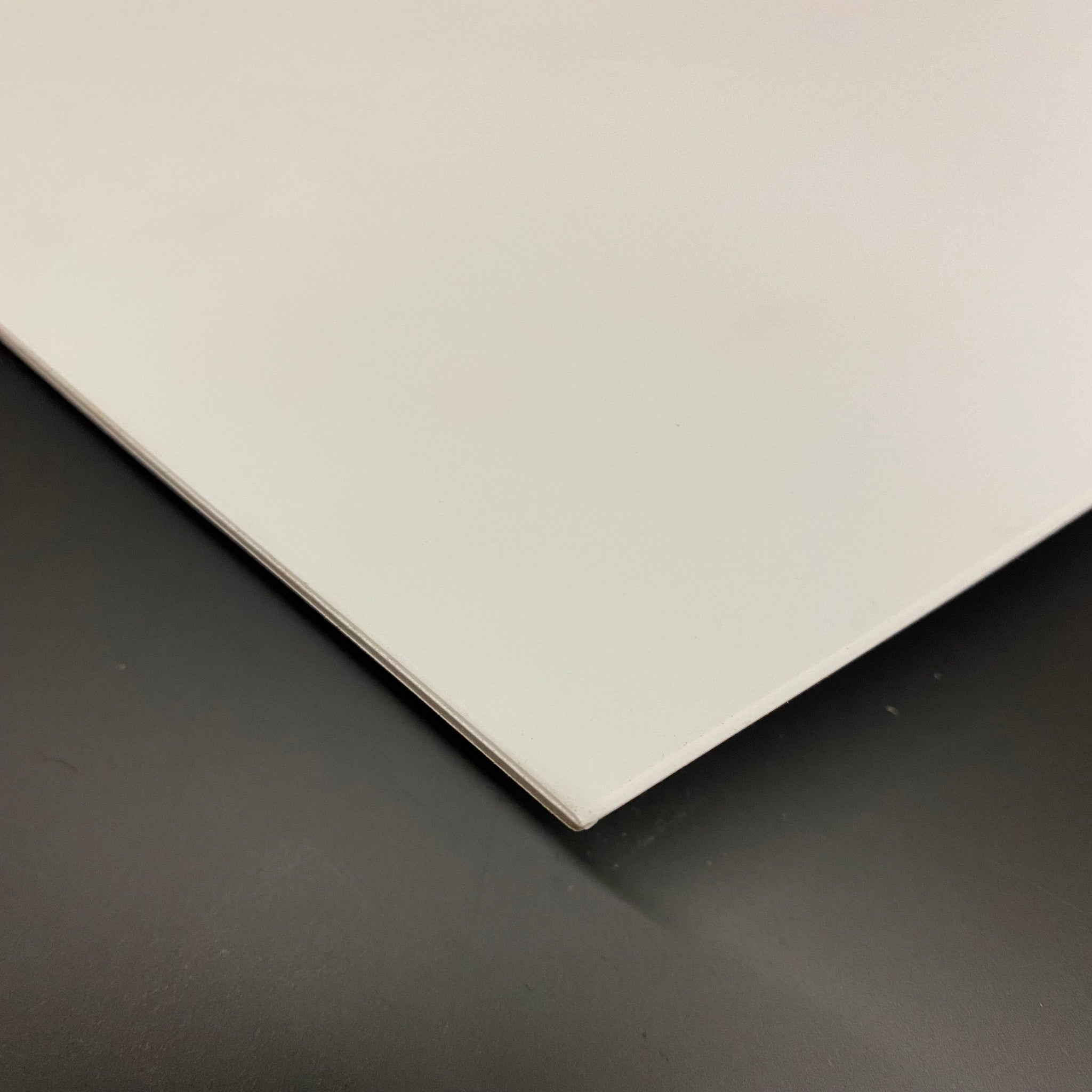 MakerBeam - 10mmx10mm 1 piece polystyrene sheet, 300mmx200mmx3 mm, white